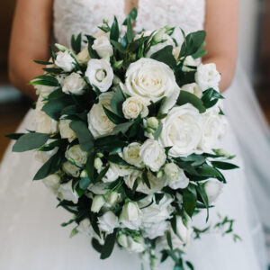 Water Fall white bouquet